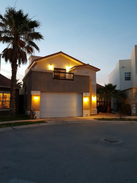 Residencia a 100 mts del consulado