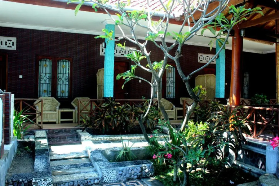 Krisna Bungalows & Restaurant