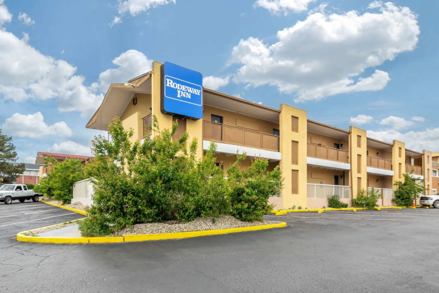 Отель Quality Inn Denver Downtown