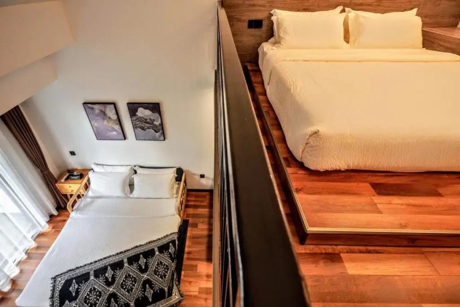 Whispering Mountains Boutique Hotel