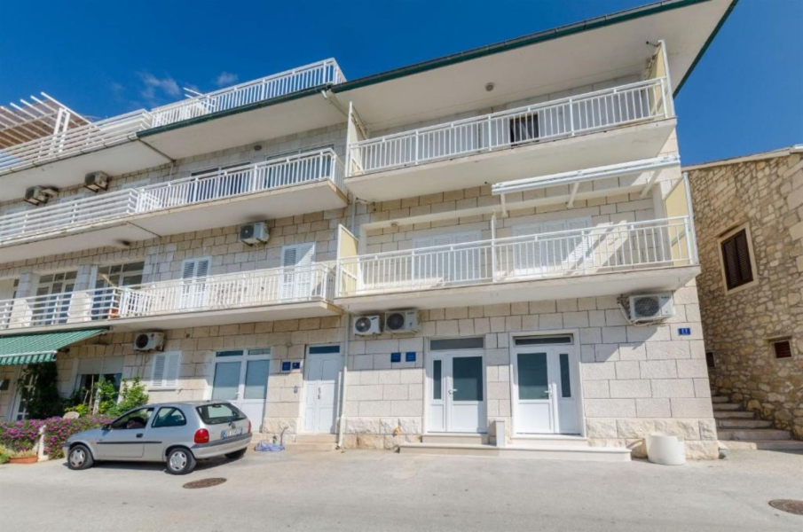 Apartment More - at the waterfront: A Povlja, Island Brac