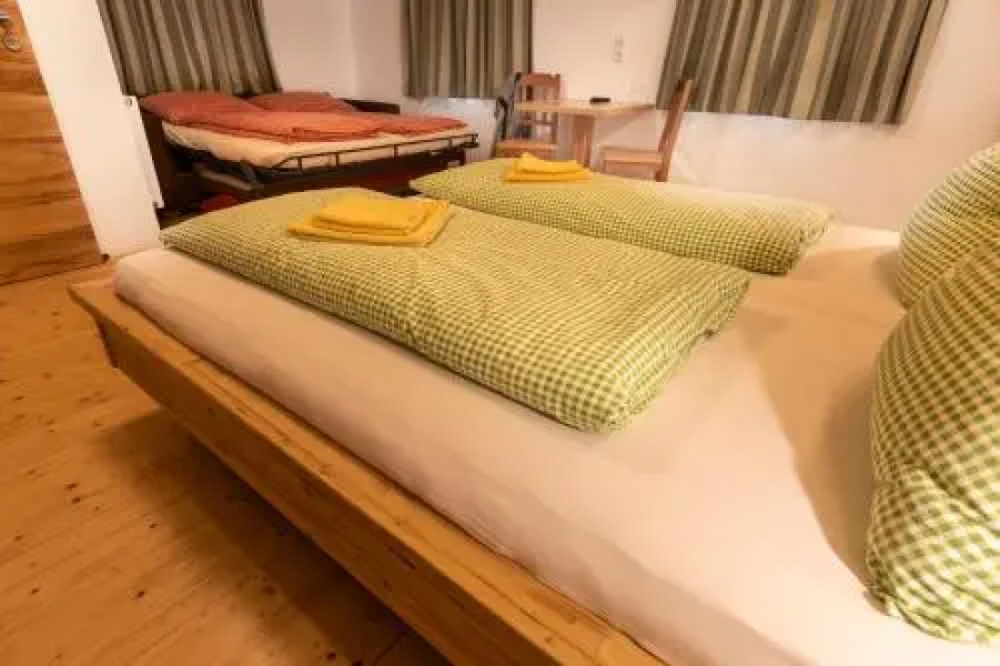 Camping & Pension Au an der Donau