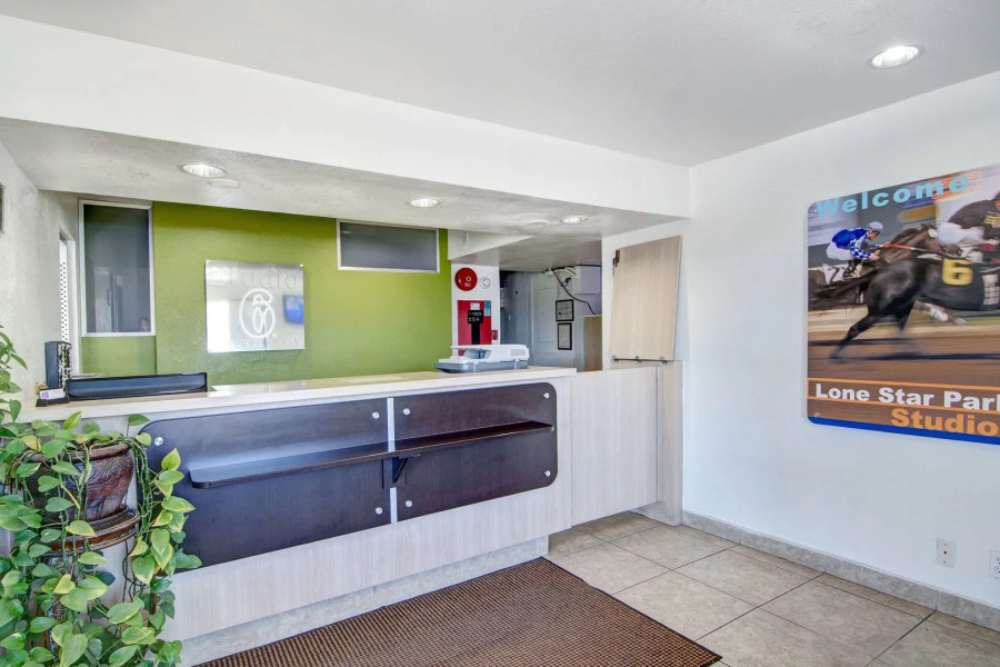 Studio 6 Grand Prairie, TX