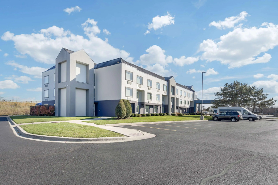 Best Western Plus Glenview Chicagoland Inn & Suites