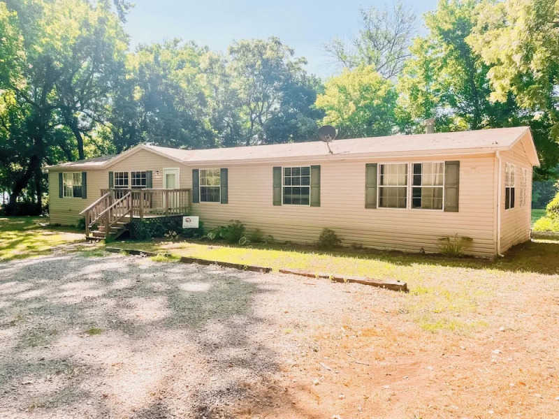 669 Rainbow Landing Dr