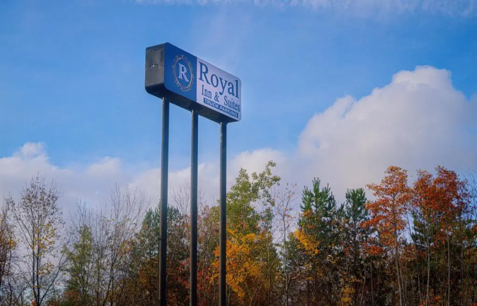 The Royal Inn & Suites