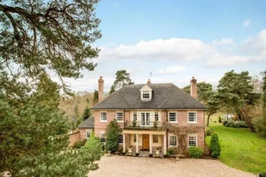 Redbrick Serviced Apartments - Sherwood House