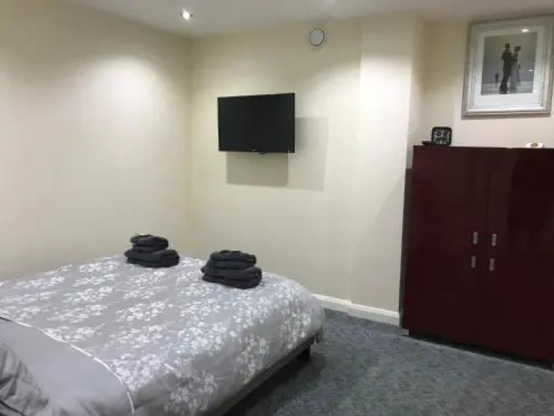 Downstairs At Deanos