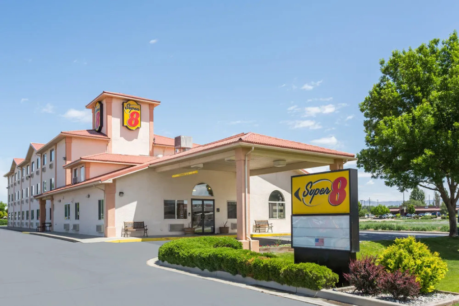 Super 8 Fruita