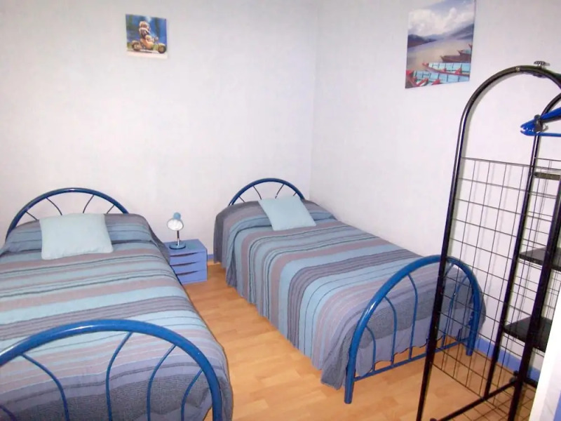 House With 2 Bedrooms in Lapeyrouse, With Wonderful Lake View, Enclose