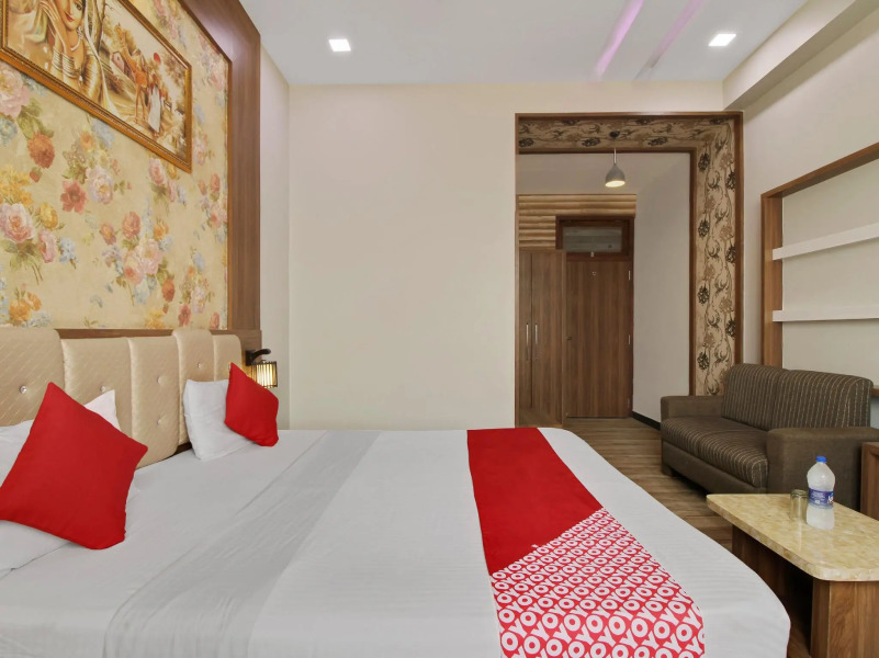 Oyo 70467 Tt Nalin Inn