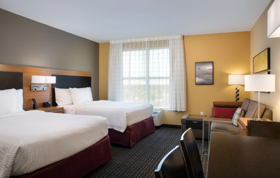 TownePlace Suites Orlando at FLAMINGO CROSSINGS® Town Center/Western Entrance