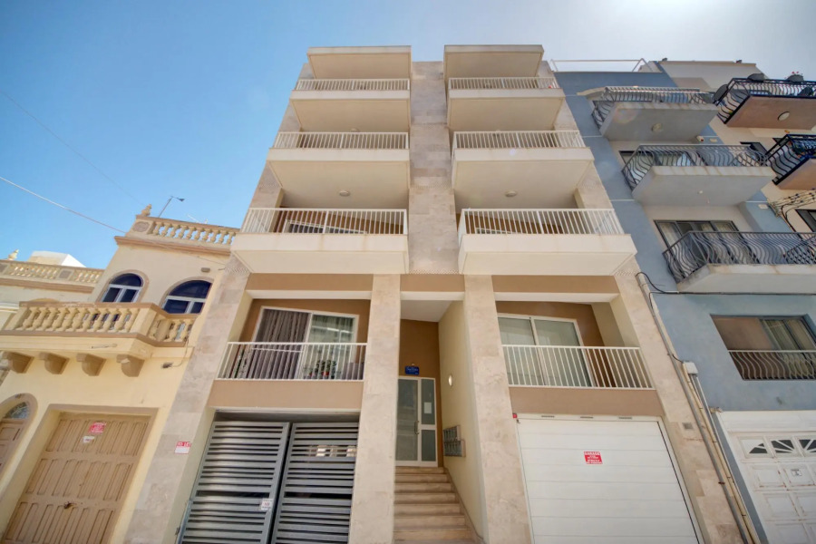 Modern Seaside 2 BR APT w Spectacular Views