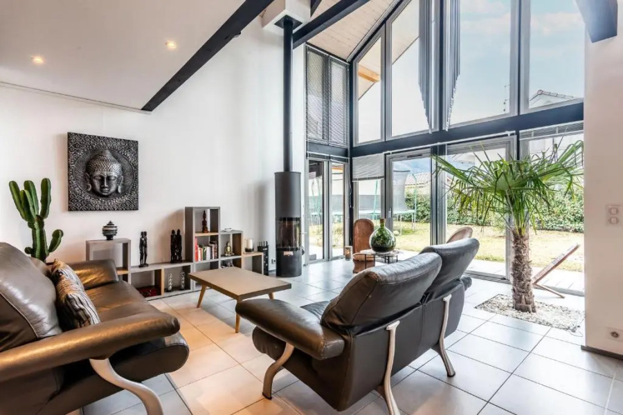 Villa tout confort - Piscine - Montagnes - Lac - Parking