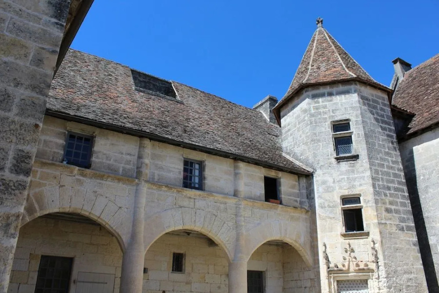 Le Patio Chambres et Table dHotes