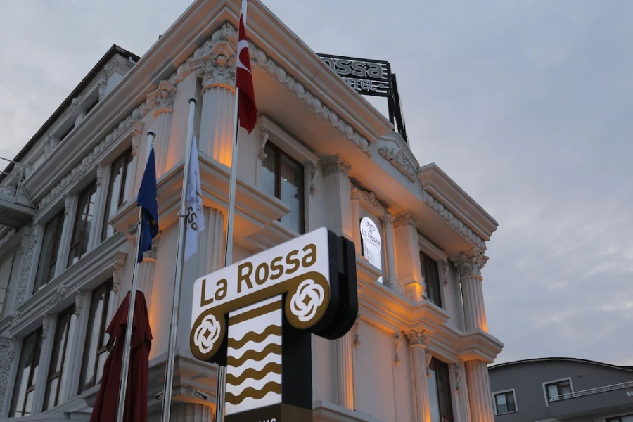 La Rossa Boutique Hotel