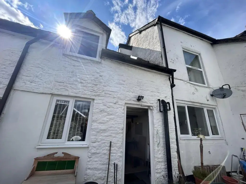 23A High St