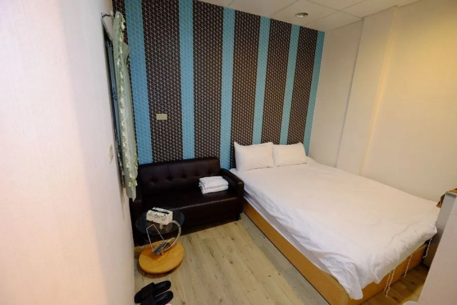 Taichung 213 corner homestay