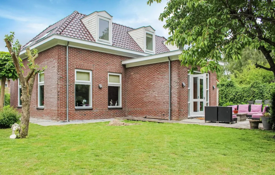 Awesome Home in Zeewolde With 4 Bedrooms, Wifi and Outdoor Swimming Pool