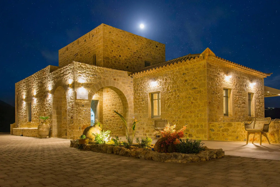 Akrolithi Boutique Hotel