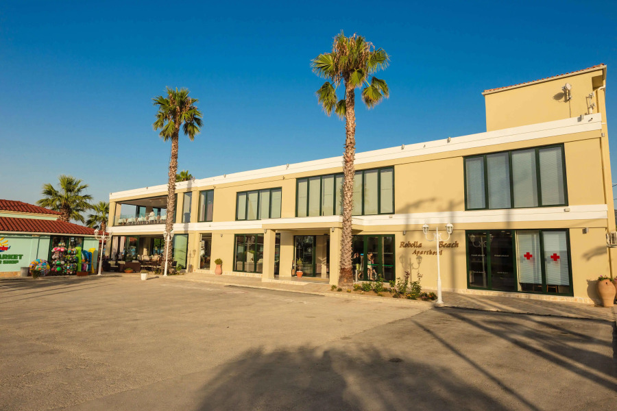 Апарт-отель Robolla Beach