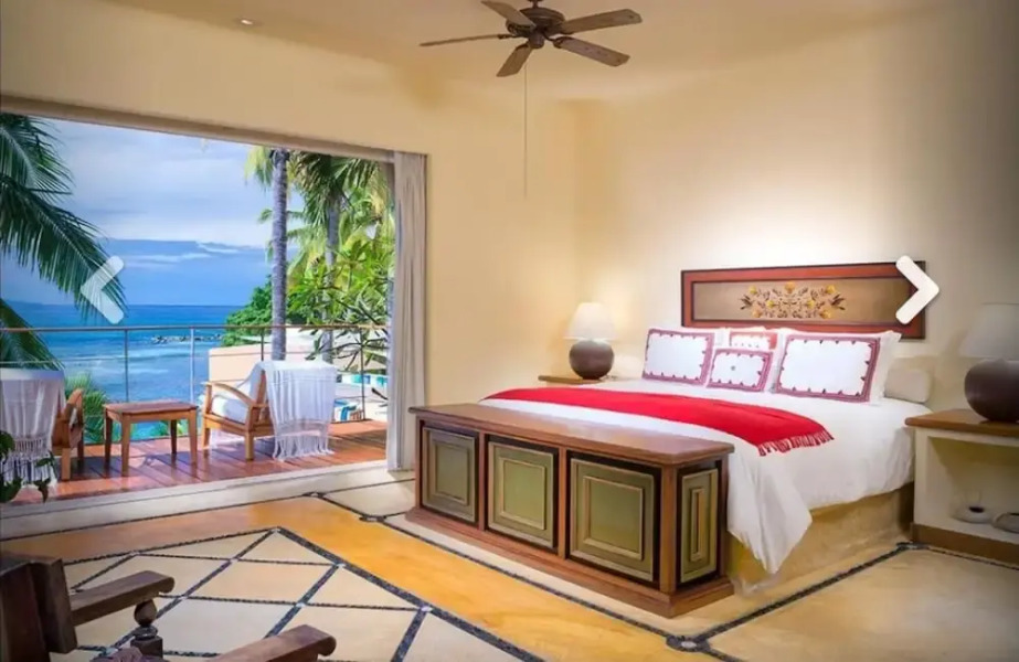 Exciting six Bedroom Oceanfront 75 Long Pool Villa