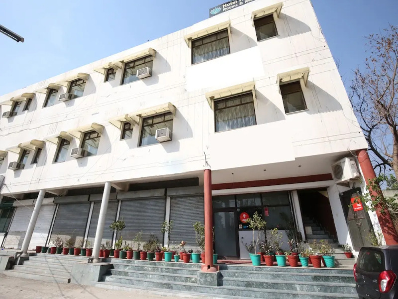 OYO 1234 Hotel Neelkamal