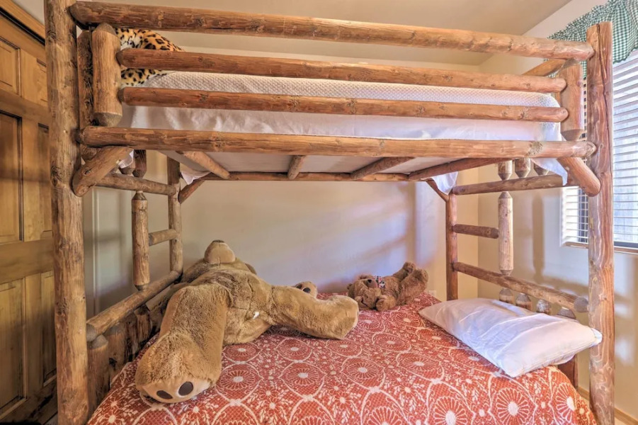 Hike, Fish & Enjoy Pond On-site: Bison Ranch Cabin