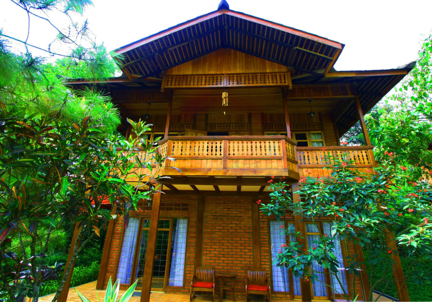 Jambuluwuk Convention Hall & Resort Puncak