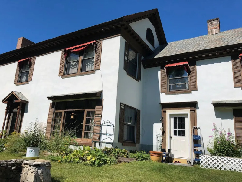 Escapo - Outdoor Hot Tub and Outdoor Fire Pit