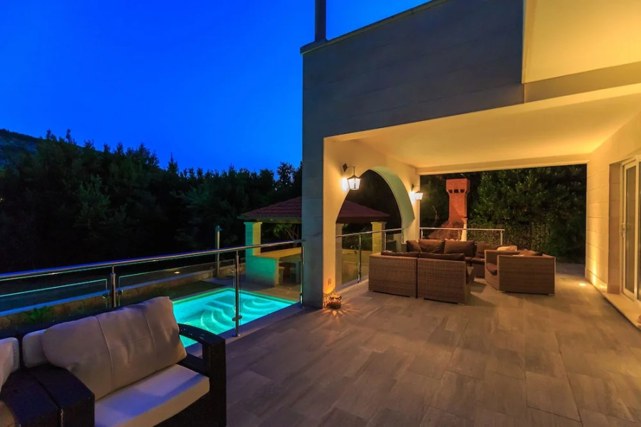 Hedera Estate, Villa Hedera X