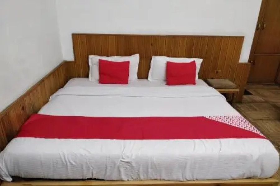 OYO 24867 Hotel Shubham