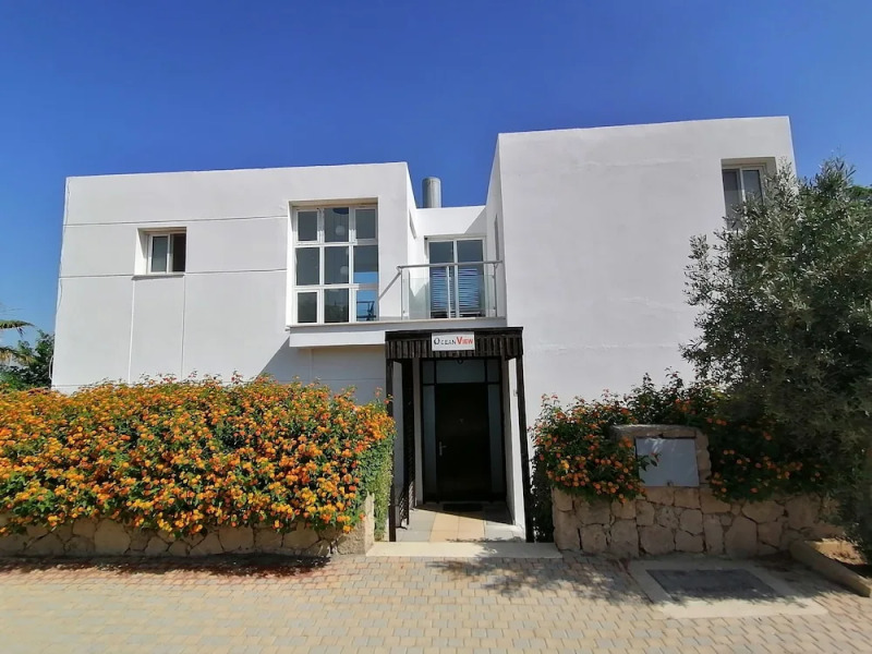 Ocean View Family Villa, Sleeps 2-10, Private Pool, Wifi, Internet Tv & Acs