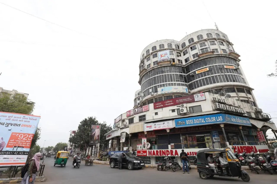 Hotel Nova Cross Road