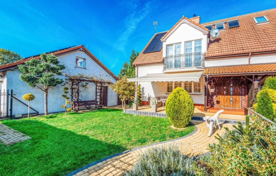 Awesome Home in Grzybowo With 5 Bedrooms and Wifi