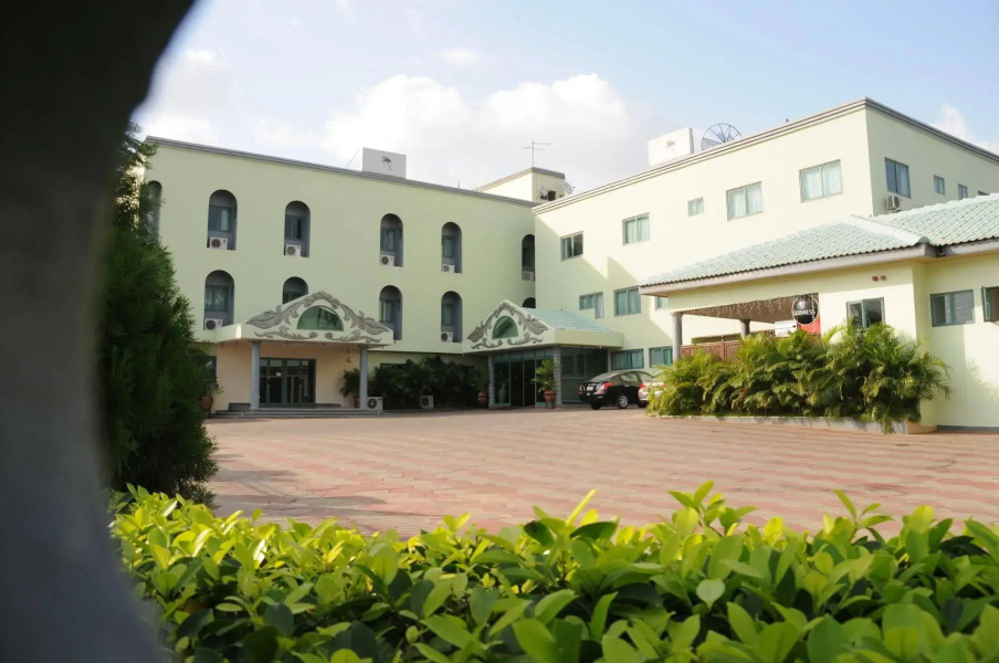 Crystal Palm Hotel