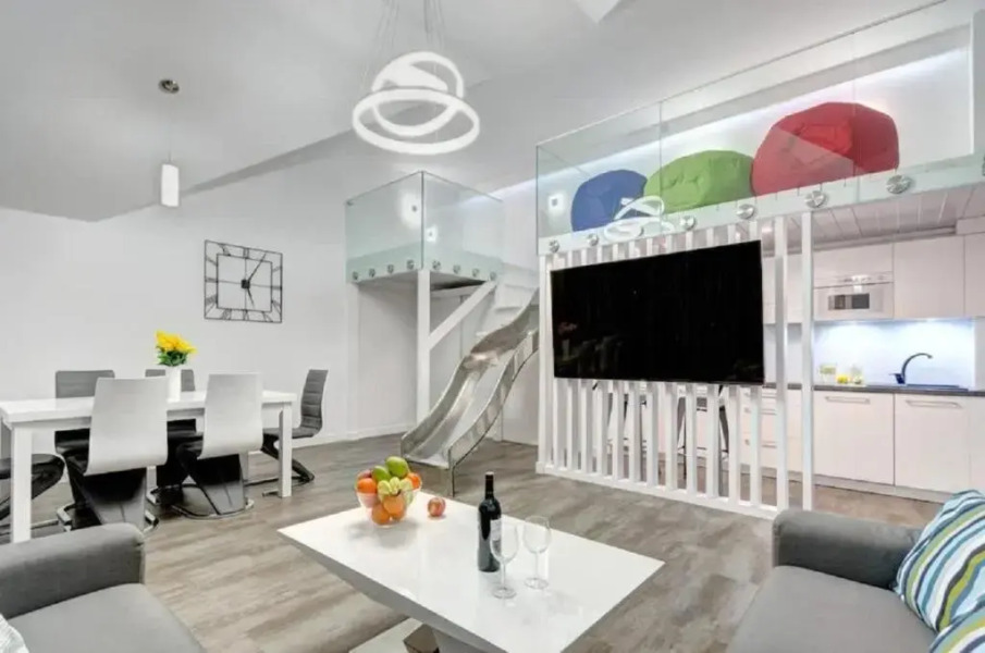 Hostel Szafarnia 10 Bed&Breakfast