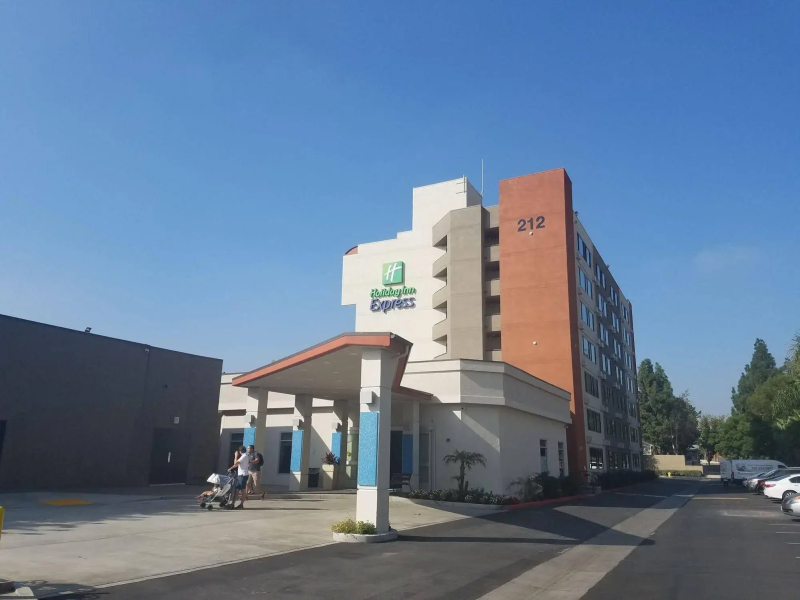 Holiday Inn Express Fullerton - Anaheim by IHG