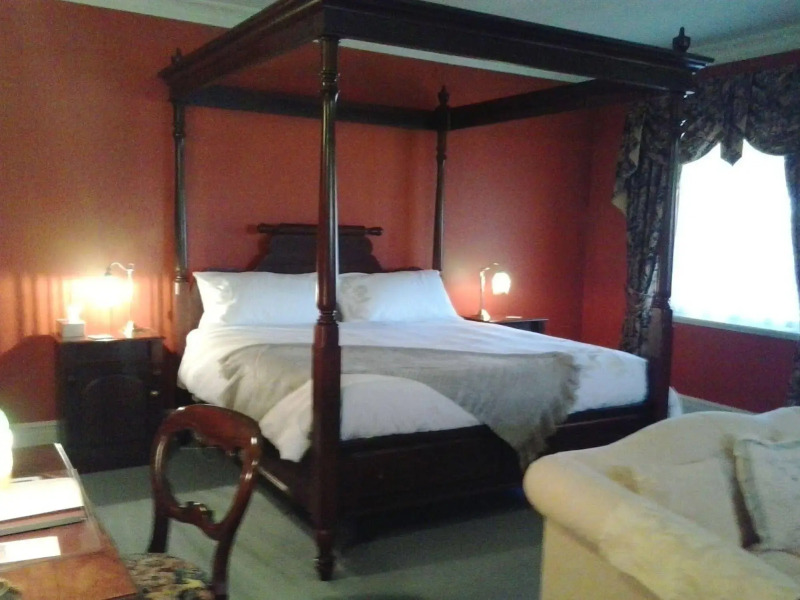 Blackwood Inn Innkeepers House