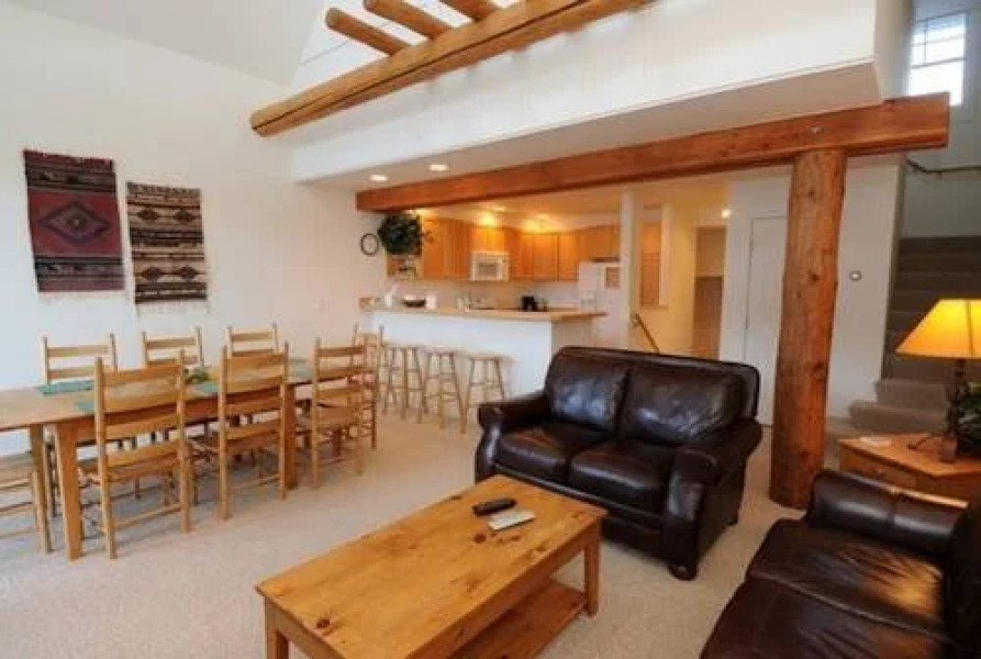 Saddle Ridge Townhomes