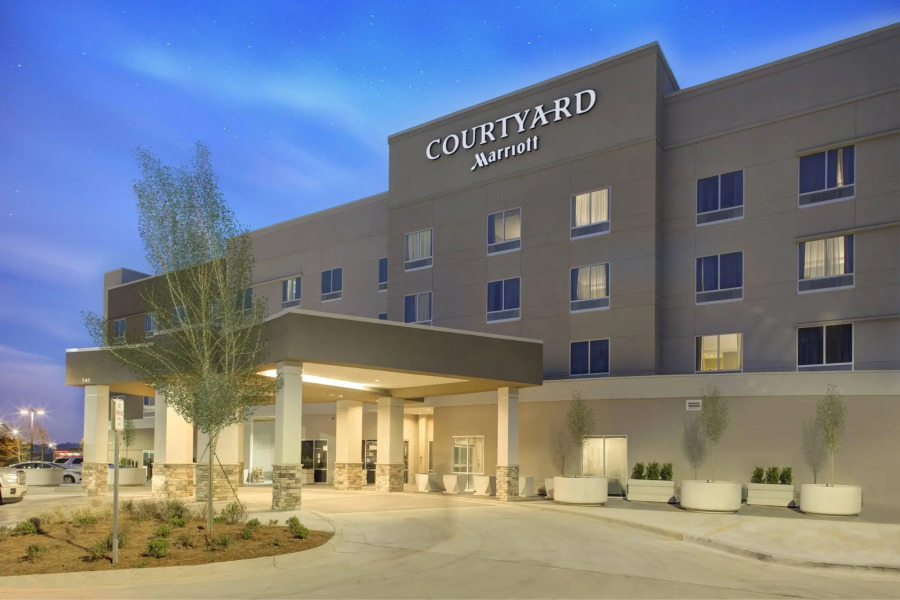 Courtyard by Marriott Atlanta Kennesaw