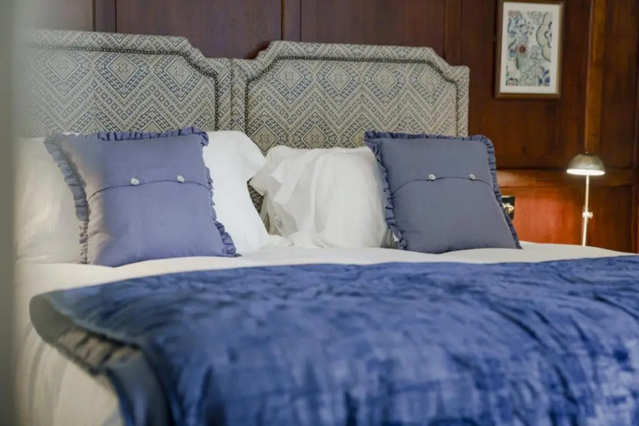 Bel & the Dragon at Red Lion Wendover