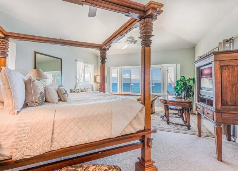 Lahaina Oceanfront Estate