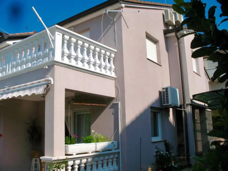 Zsa Zsa Holiday Home