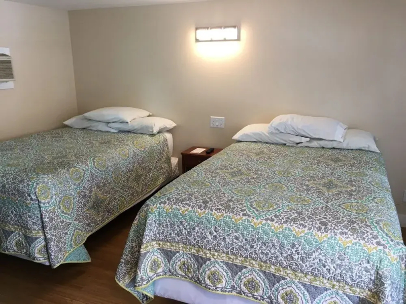 Emerald Isle Motel