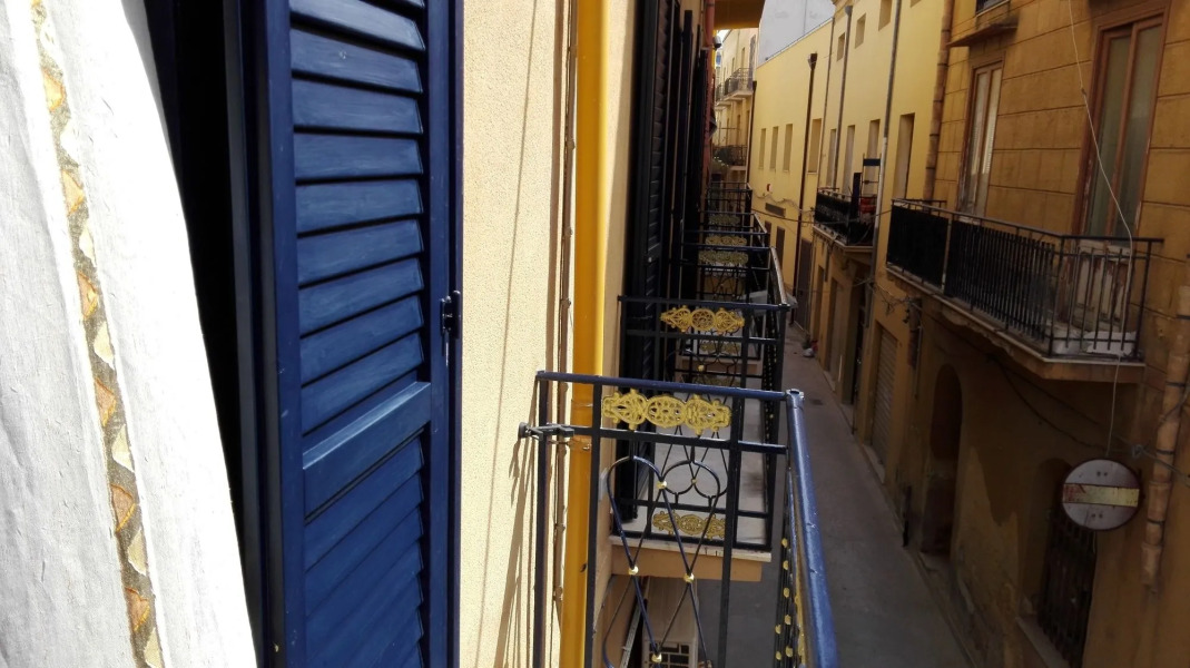 Mirabilia Arab House