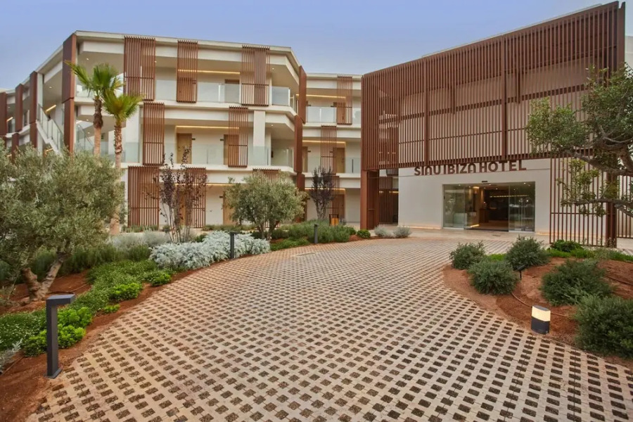 Cala San Miguel The Club, Curio Collection by Hilton