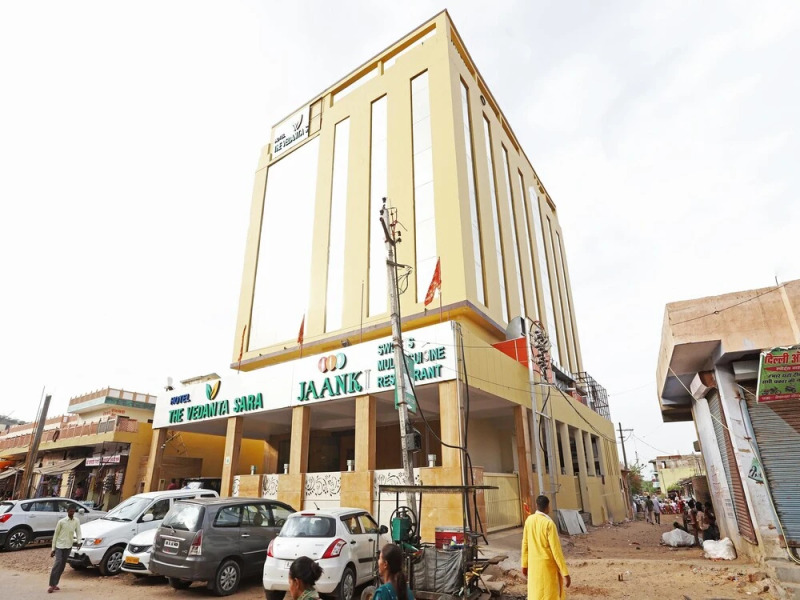 Capital O 43420 Hotel The Vedantasara