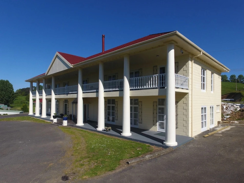 8Brm Luxury in Temple View