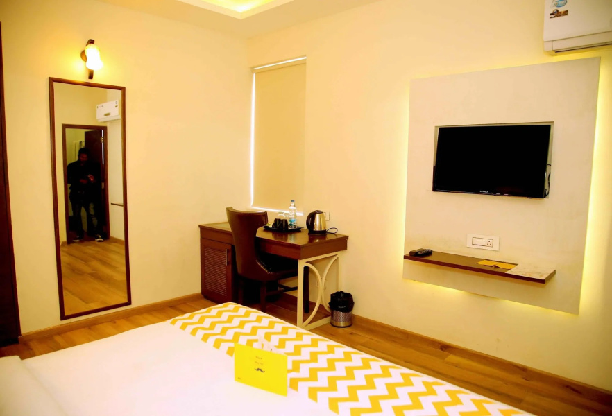 FabHotel Royal Plaza Zirakpur